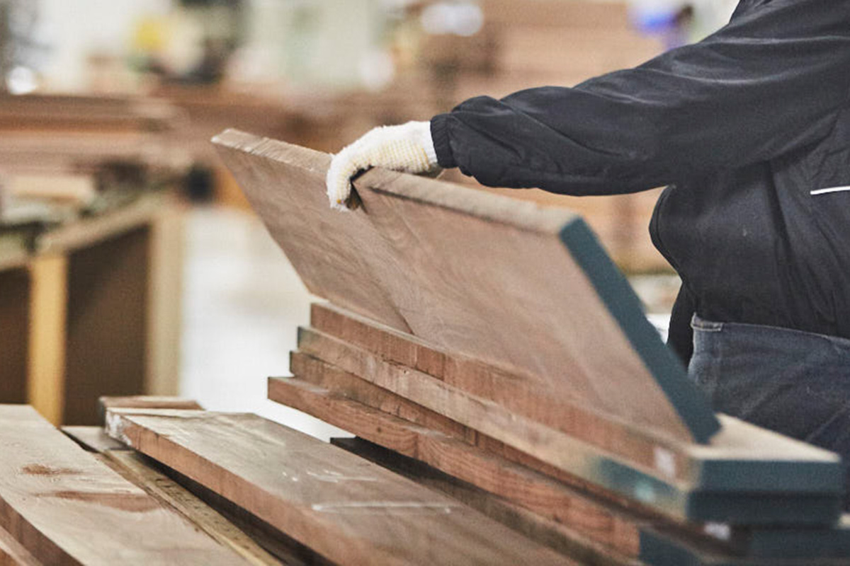 選定されたウォールナット材のイメージ