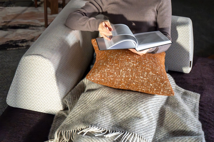 マウントクッションをL字に配置したプライベートスペースのイメージ