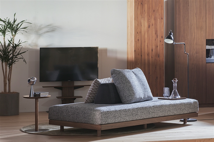 背もたれのないフラットなソファ「デニッシュフリーソファ」のイメージ1