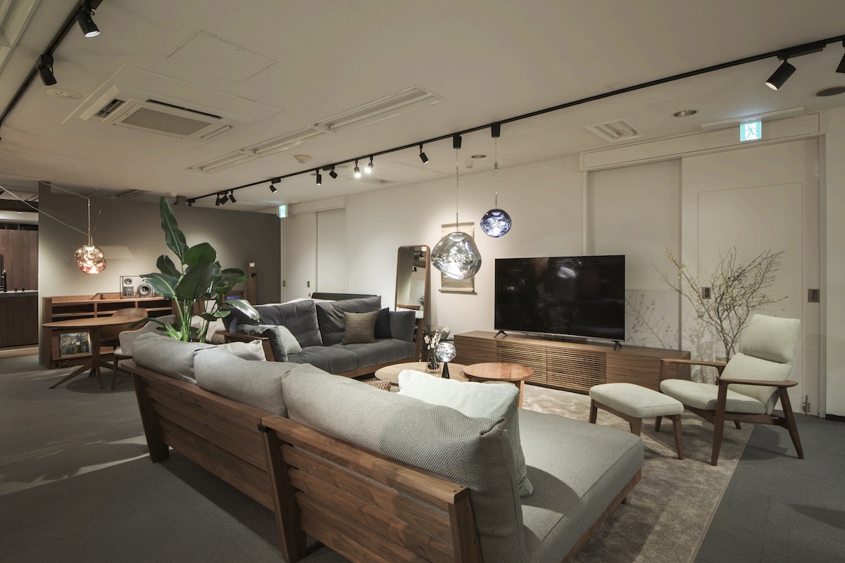 フラッグシップ「ヘヴン」が綴る、最上の浮遊感