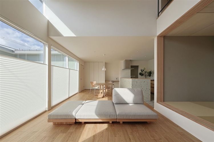 リビングとダイニングが繋がる空間