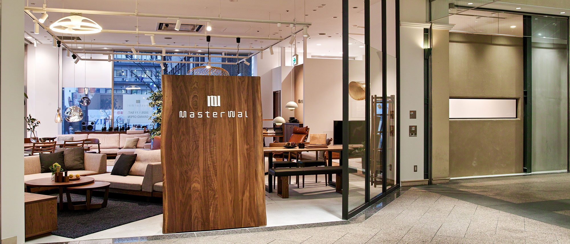 岡山中山下 内装1