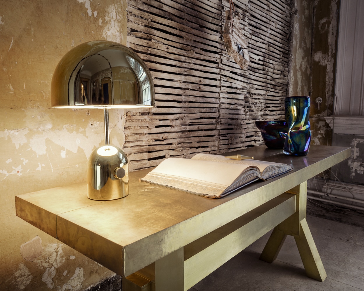 TOM DIXON.ベル テーブル|マスターウォール公式通販