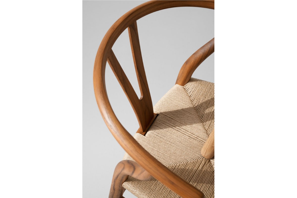 CARL HANSEN & SON | CH24 WISHBONE CHAIR