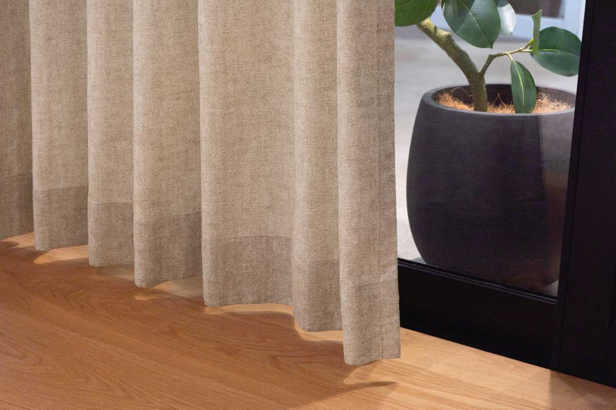 マスターウォールオリジナルカーテン（ドレープ） 腰高窓用（両開き 幅200x高さ135cm）