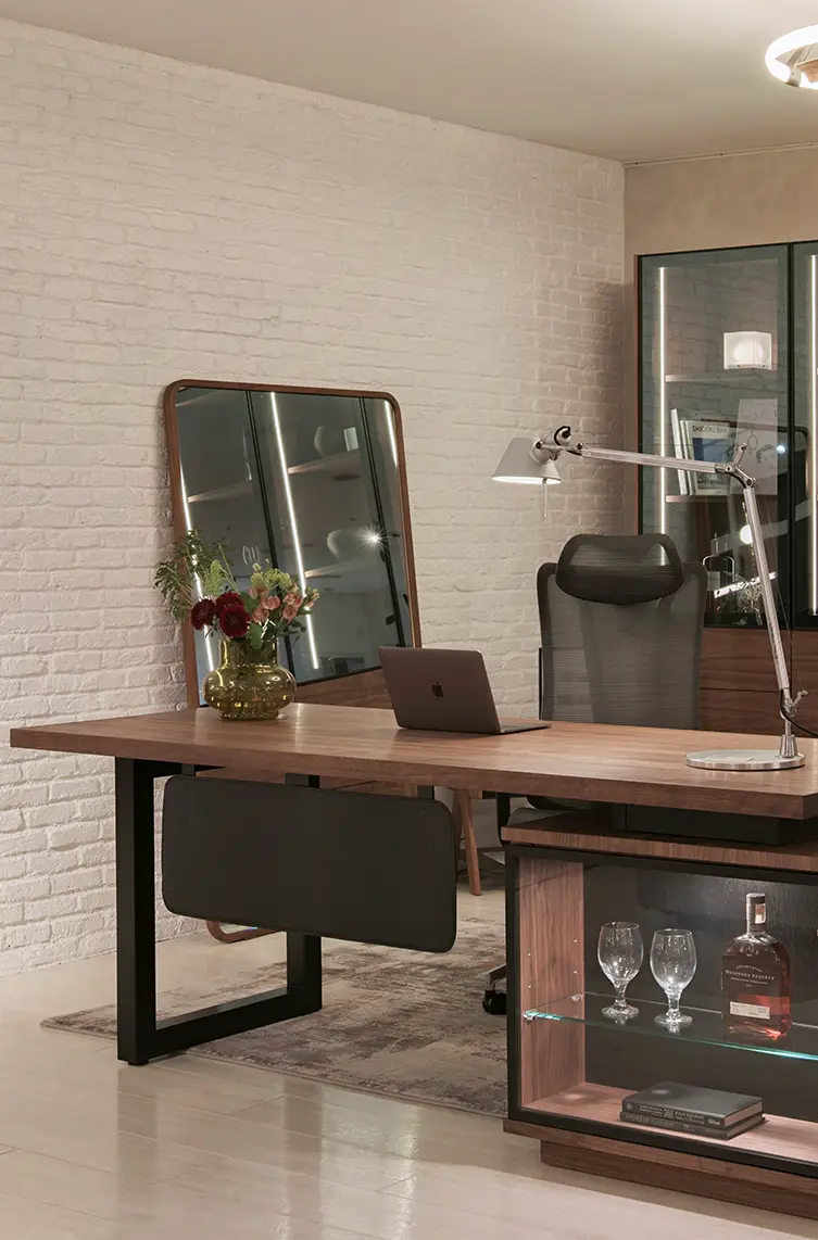 WILDWOOD EXECTIVE DESK